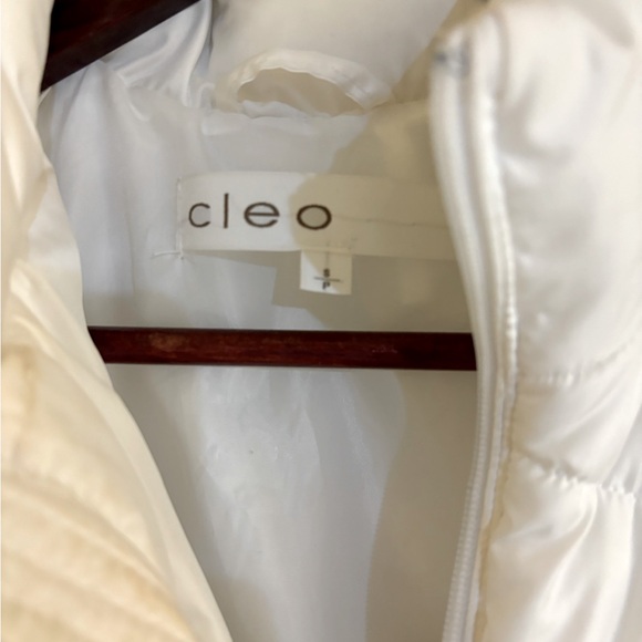Small Puffer Coat from Cleo - Picture 3 of 3